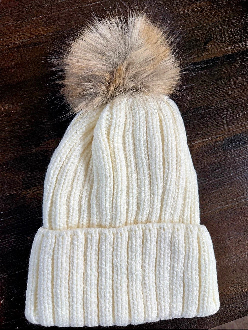 Zenana Knit Pom-Pom Beanie in Ivory/White NWT